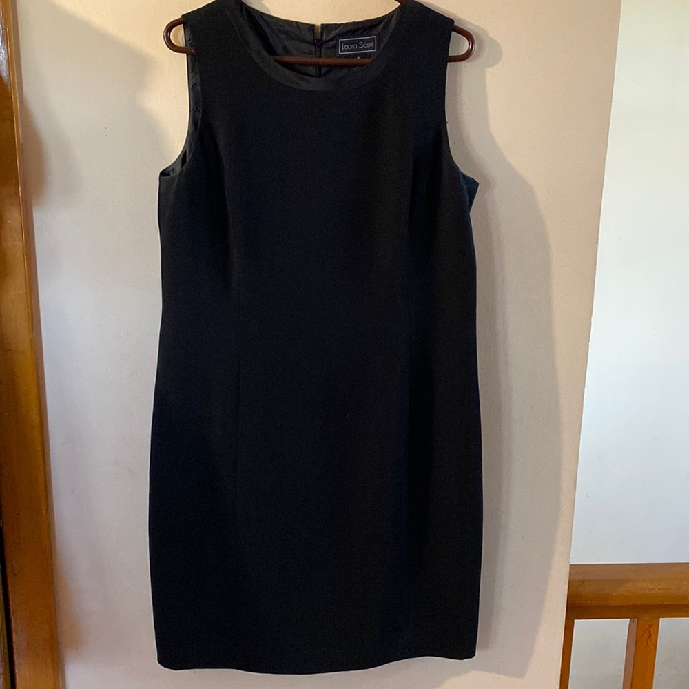 Laura Scott size 18